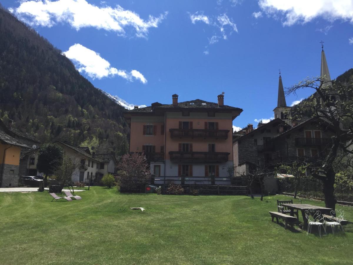 Tre Alberi Liberi Bed and Breakfast Alagna Valsesia Buitenkant foto