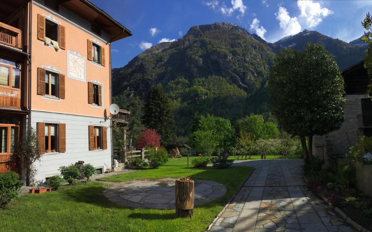 Tre Alberi Liberi Bed and Breakfast Alagna Valsesia Buitenkant foto